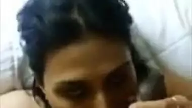 Mature sexy Desi girl oral sex with her boss in a hotel room