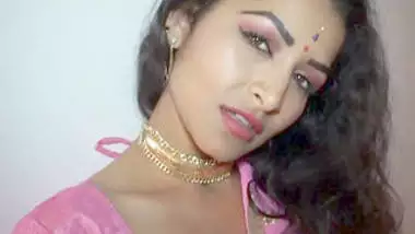 Chut Me Lola Sexi Film - Lola Bhabi