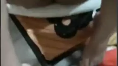 Horny Bhabhi takes XXX cock into her perfectly shaved Desi snatch