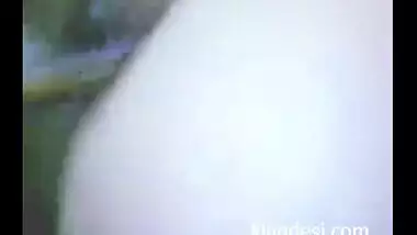 Desi sex mms of busty slim figure bengali bhabhi exposed by lover