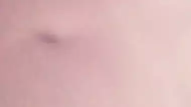 Married Indian girl with sexy face acts as XXX model while hubby isn't home