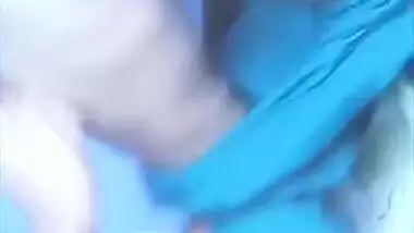 Desi Married Aunty Fucks With Lover And Makes Phone Call To Husband
