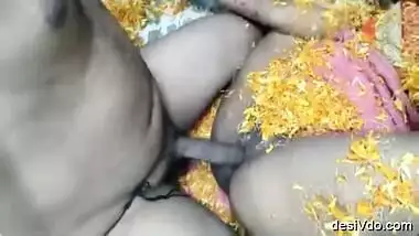 Choda your rand girlfriend before husband on the day of honeymoon